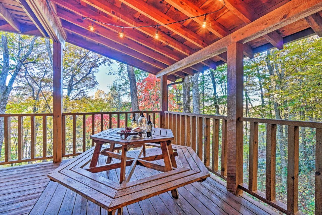 Grin N Bear It Cabin With Hot Tub And Fire Pit! Pigeon Forge Bagian luar foto